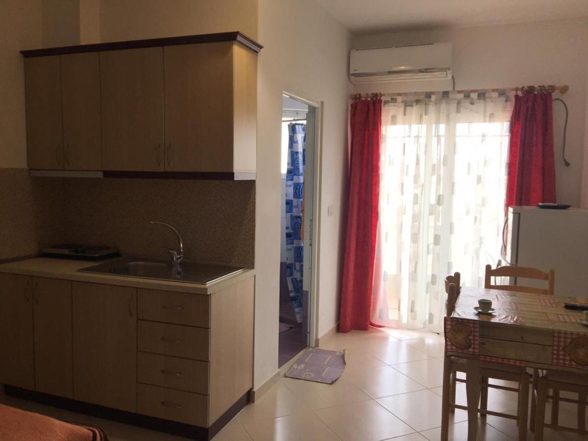 Vila Mario Aparthotel Ksamil Buitenkant foto