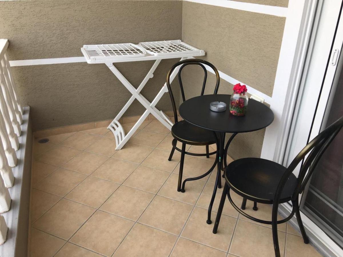 Vila Mario Aparthotel Ksamil Buitenkant foto