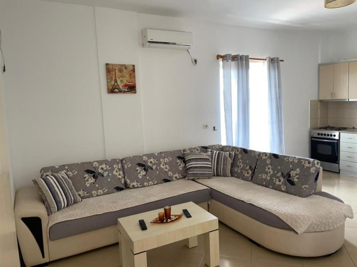 Vila Mario Aparthotel Ksamil Buitenkant foto