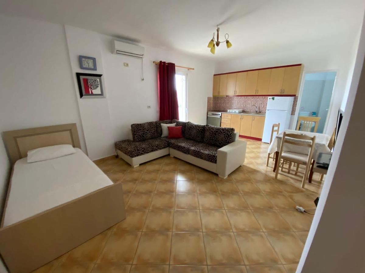 Vila Mario Aparthotel Ksamil Buitenkant foto