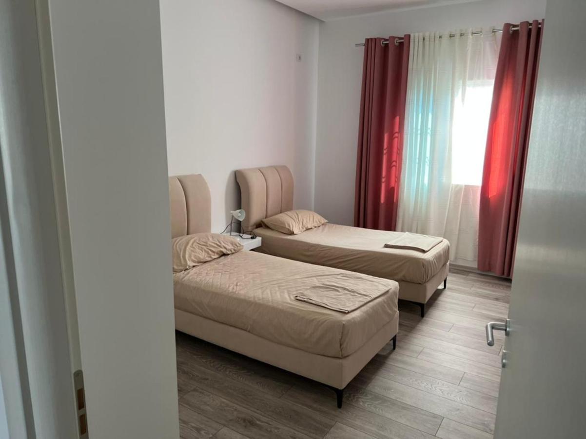 Vila Mario Aparthotel Ksamil Buitenkant foto