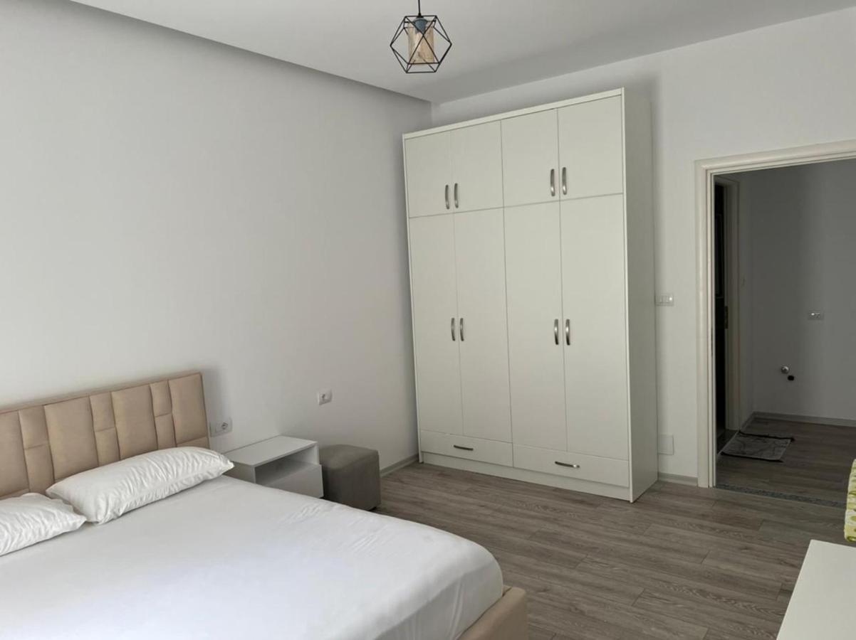 Vila Mario Aparthotel Ksamil Buitenkant foto