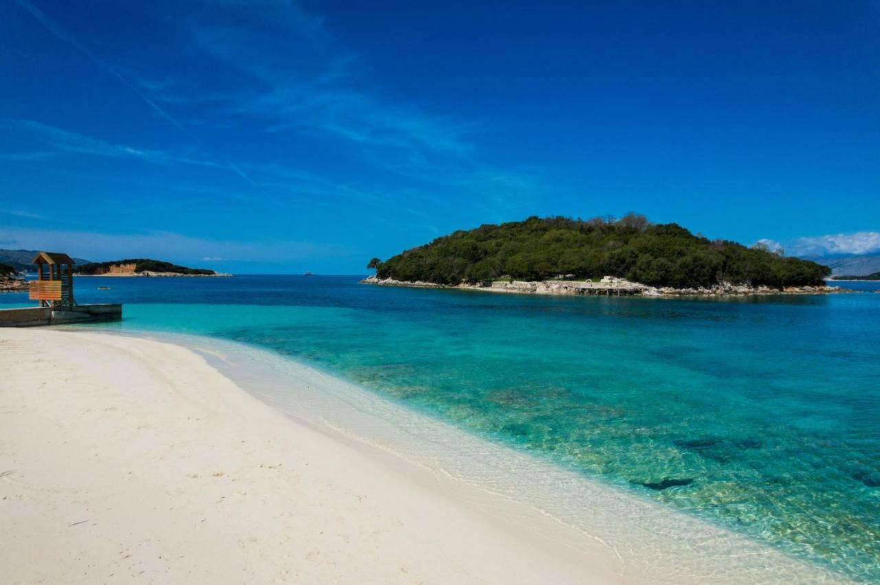Vila Mario Aparthotel Ksamil Buitenkant foto