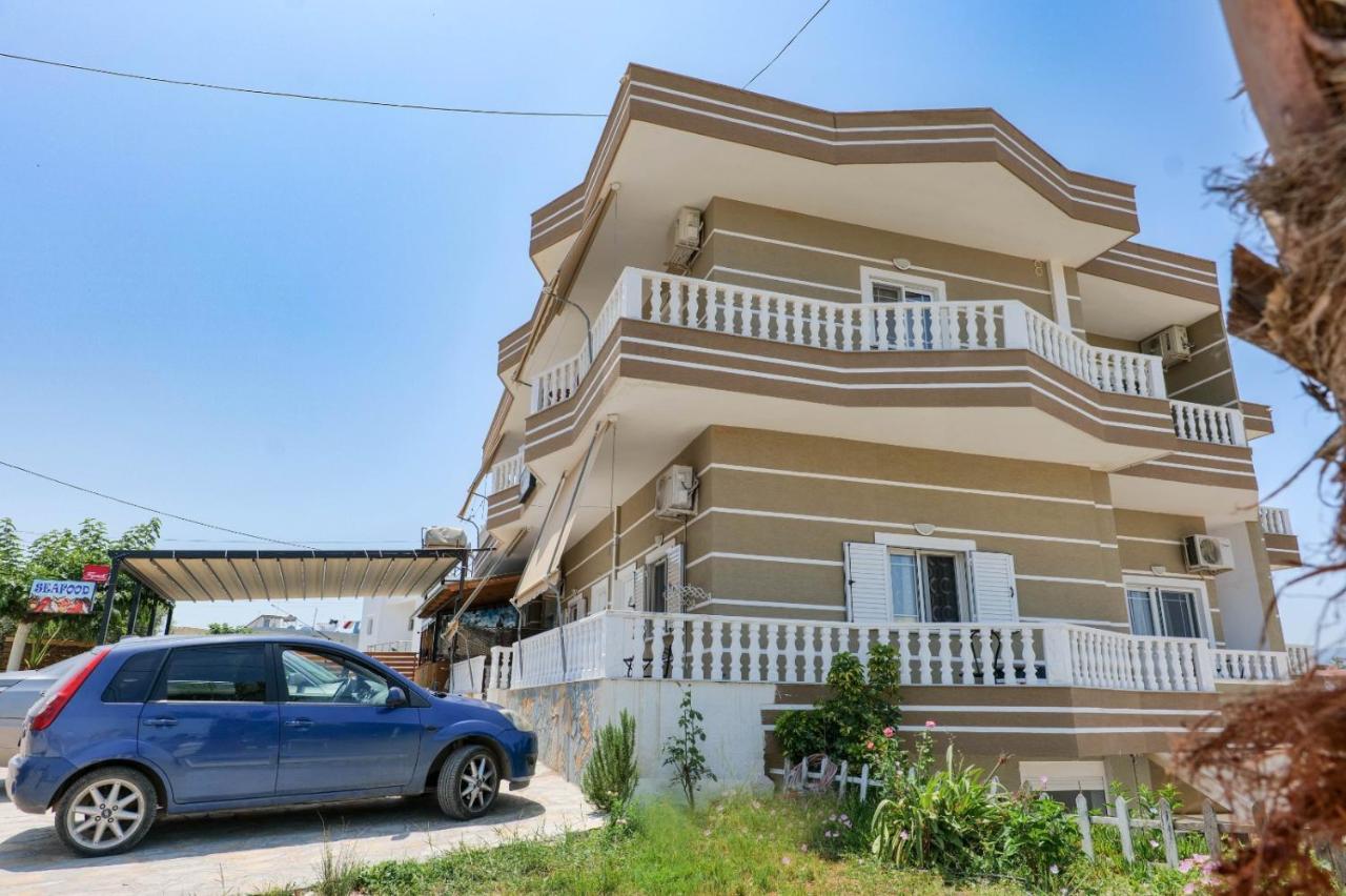Vila Mario Aparthotel Ksamil Buitenkant foto